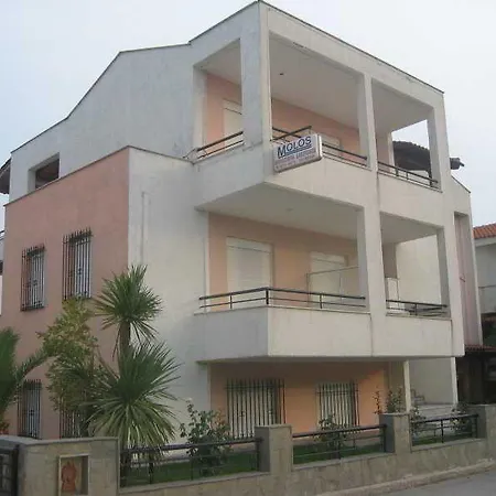 Molos Apartment